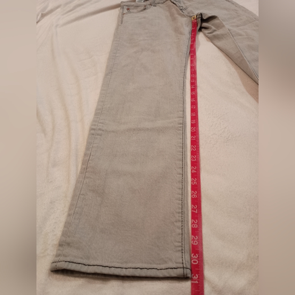 Levi's Men's 501 '93 Straight Leg Jeans 90's Vibes And Fit Button Fly Size 30X32 - Picture 5 of 13